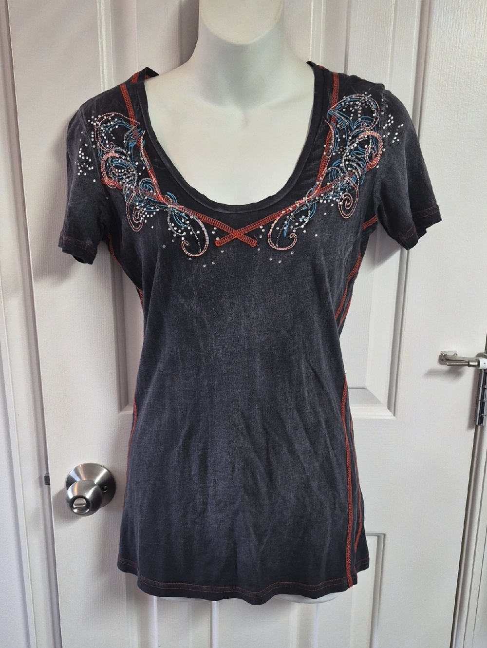 Roar Black Scoop Neck Tee with Teal & Rust Embroidery